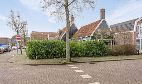 Te koop: Foto Woonhuis aan de Zuideinde 13-15 in Koog aan de Zaan